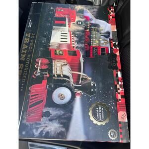 FAO Schwarz 30-Piece Motorized Train Set